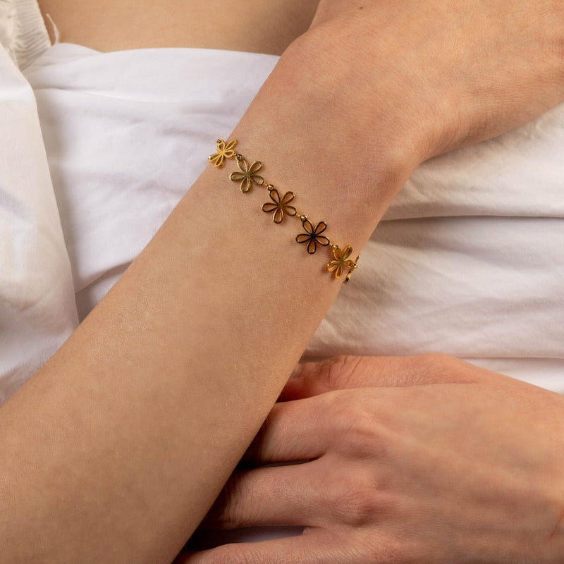 Daisy Chain Bracelet – STONE AND STRAND