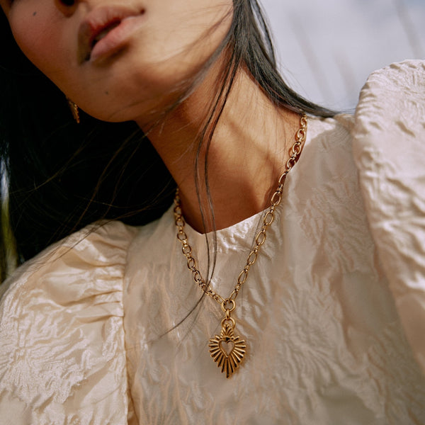 'DETENTE' Sacred Heart Necklace - Ibiza Passion