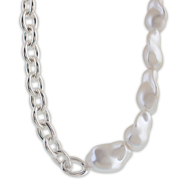 'SERENA' Chain & Pearls Necklace - Ibiza Passion